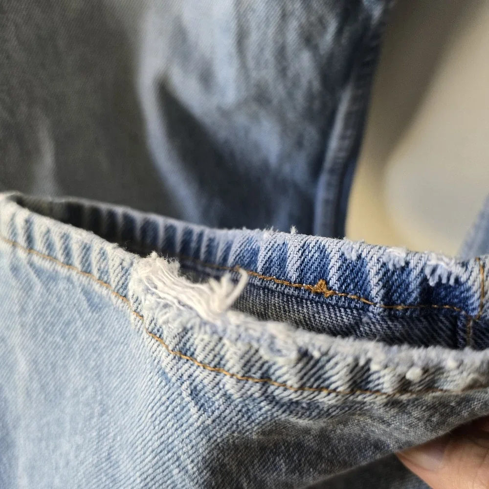 Vintage Levis 550 Relaxed Fit Tapered Leg Light Wash Orange Tab Jeans 40x32 Mens